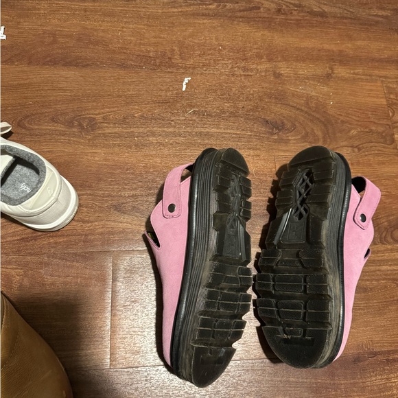 Pink suede Doc Marten Mules/Clogs - Picture 4 of 4